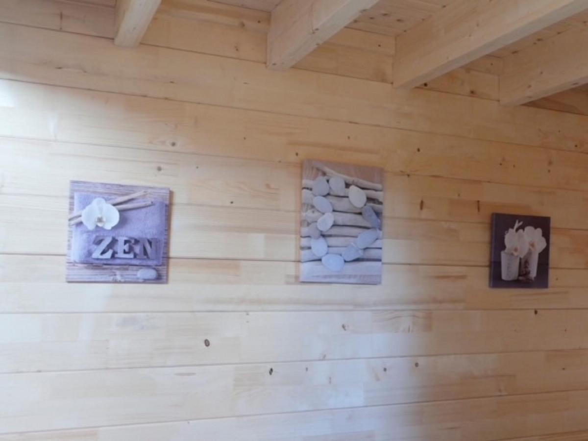 Holiday Home in Saint Laurent en Grandvaux on a Slope Extérieur photo